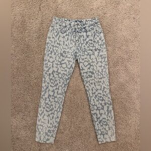 Current Elliot bleach distressed high waisted stiletto jeans. Size 25